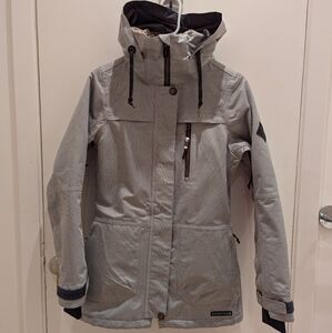 686 women's spirit insulated jacket XS for ski/snowboard